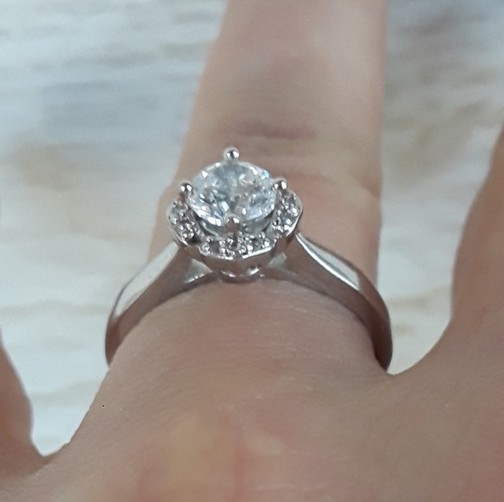 White Sapphire Wedding Ring - Picture 3 of 8